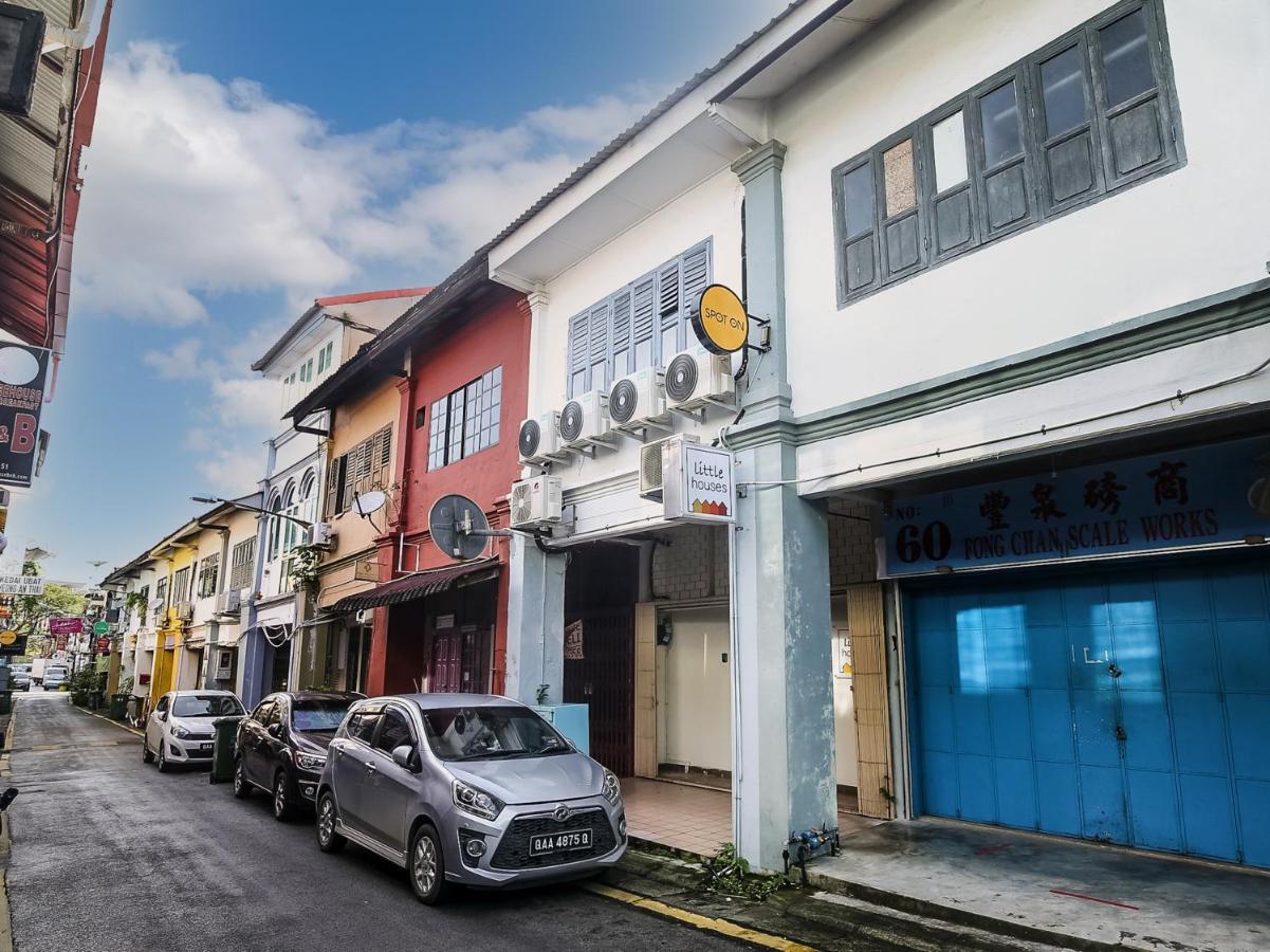 Little Houses Kuching Exterior foto